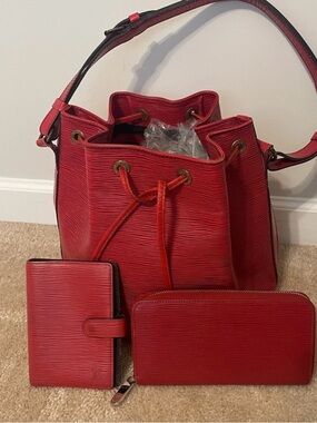 Louis Vuitton Noe MM Red Epi Leather Bucket Bag with Matching Wallet and Agenda